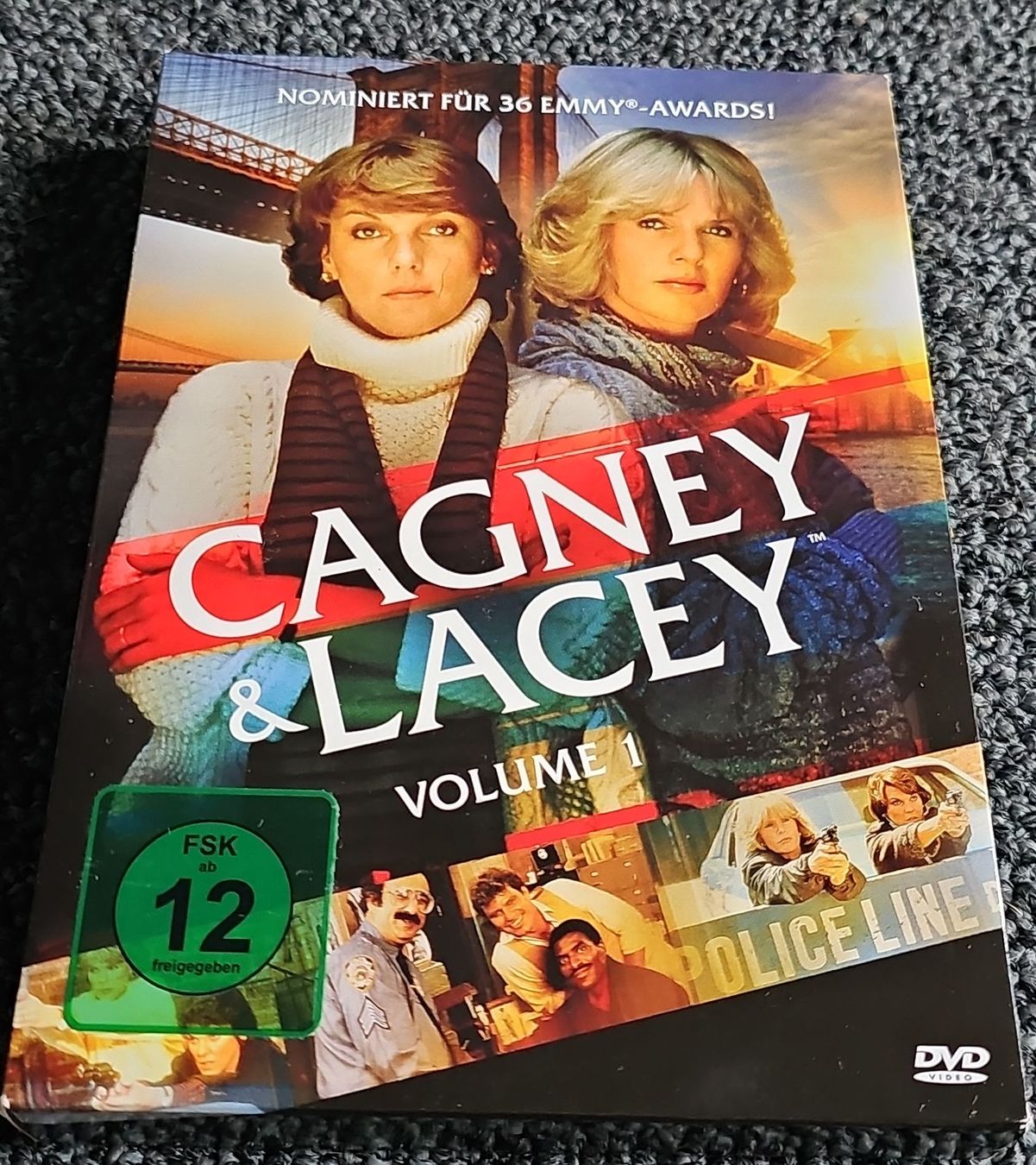 Alle DVDs: Cagney & Lacey Volume 1 DVD – Gebraucht aus Ruswil von jan_bxl5