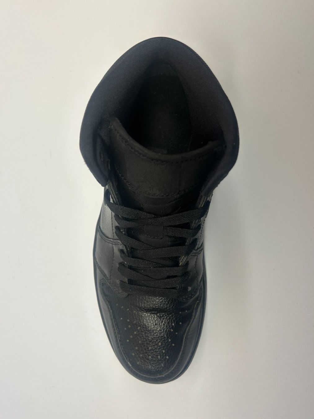 Jordan Scarpe da uomo: Nike Air Jordan 1 Total Black – Nuovo (secondo la descrizione) da Soyhières venduto da Maponos 6