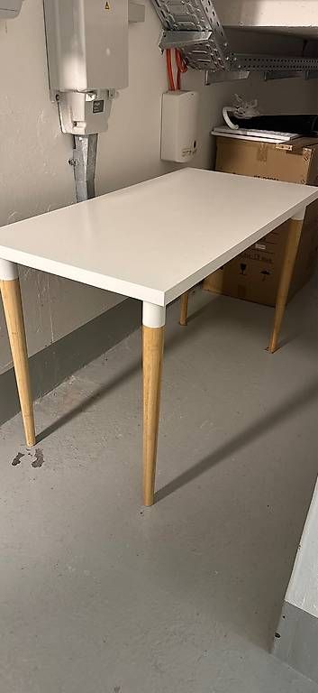 Tables: Tisch  – D'occasion à Utzenstorf par lad_s52h