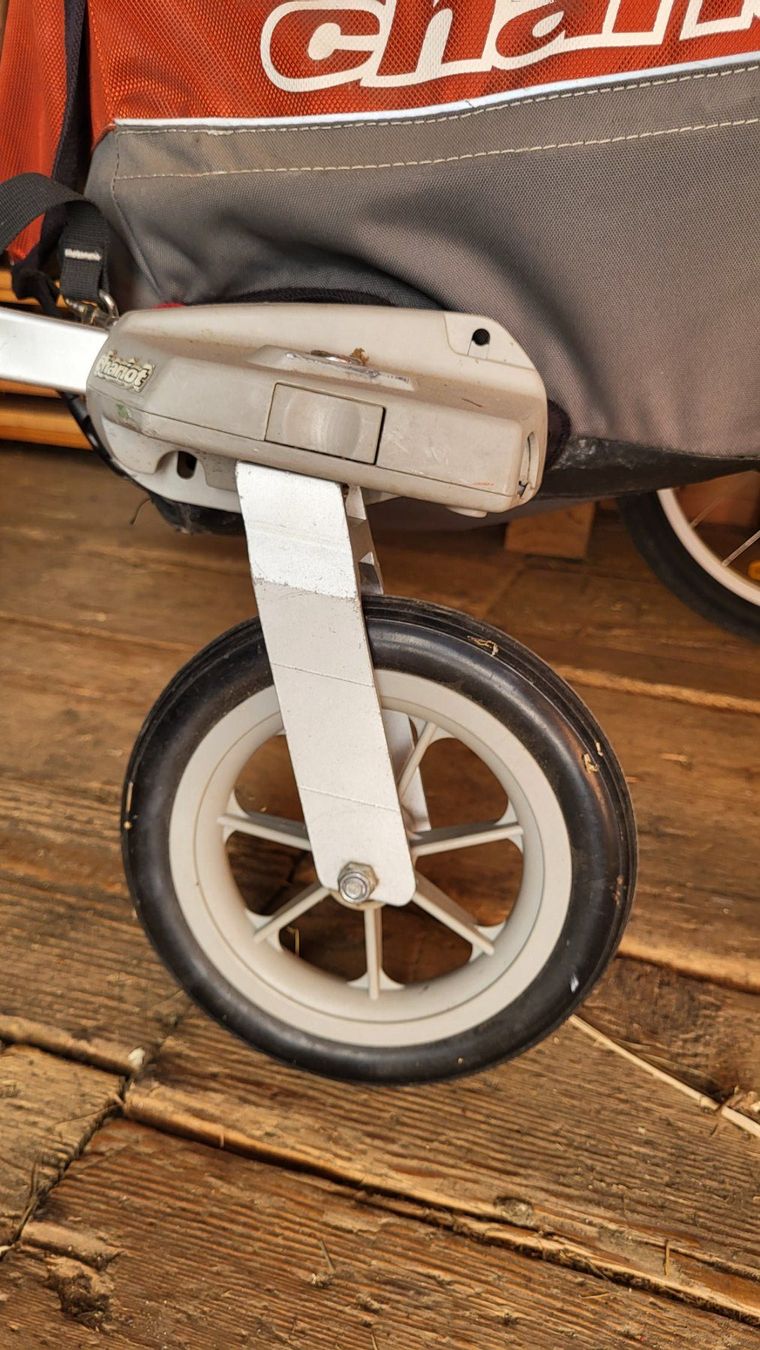 Pneus & Kompletträder: Vorderräder zu Chariot1 – Gebraucht aus Ardez von pizcotschen