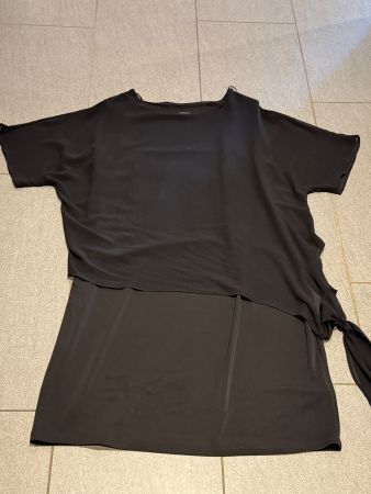 Schwarzes elegantes Kleid