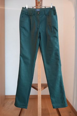 Neuwertige Vinyl Damen Hose Cecil Gr. 28
