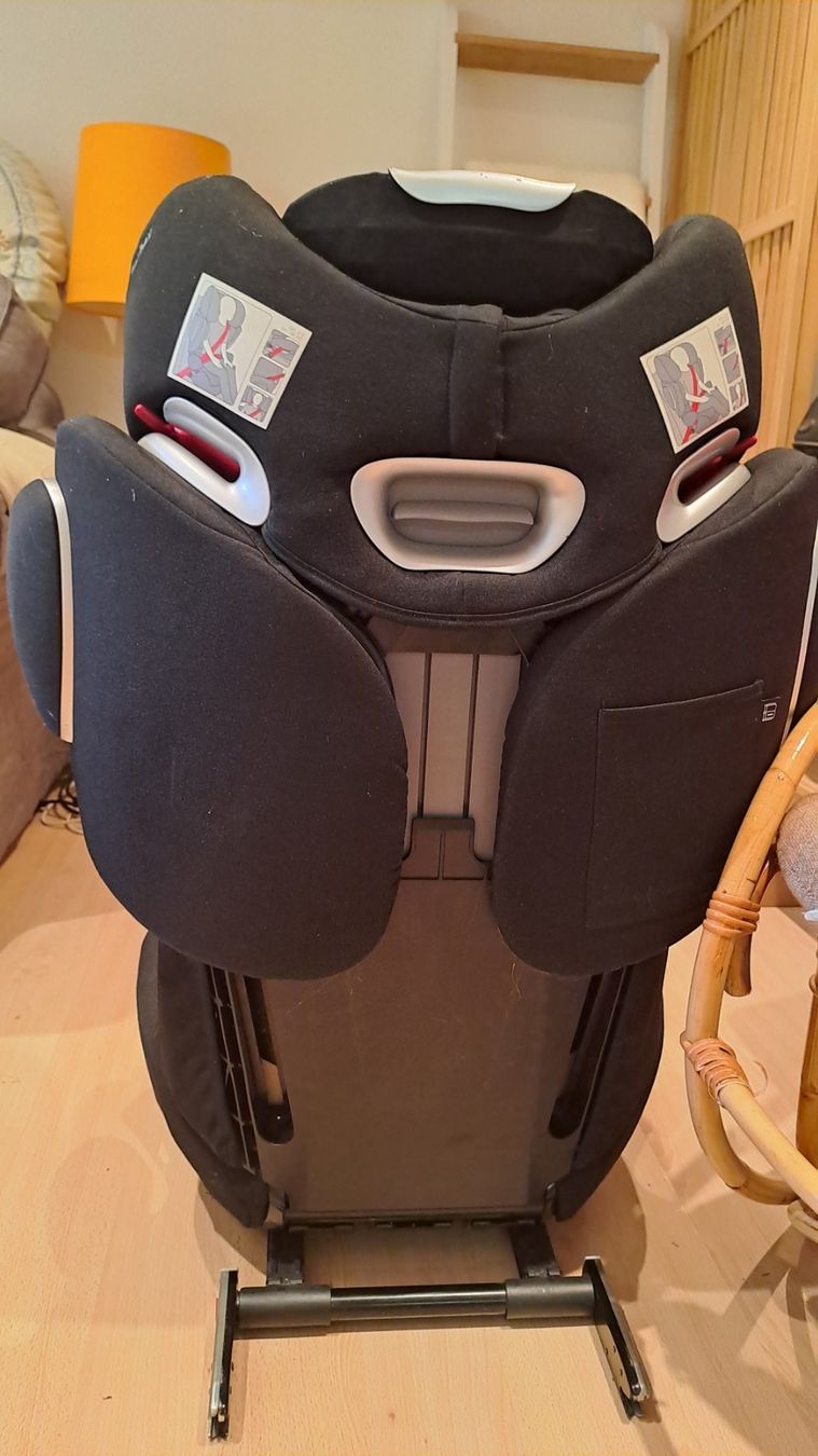 Cybex Sièges auto: Cybex Kindersitz Solution Q3 – D'occasion à Wädenswil par tat_j7wv 1