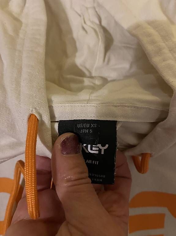 Pullover & Sweatshirts: Felpa hoodie Oakley originale  – Gebraucht aus Odogno von fly_7j8c 1