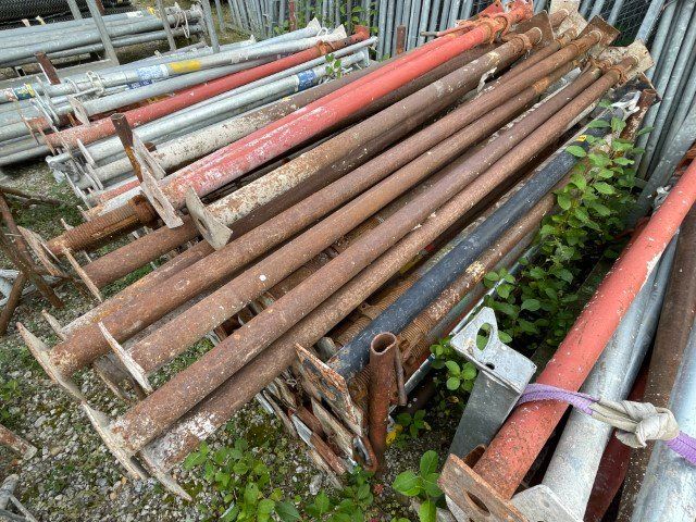 Barelle mit Deckenstützen (Lot 104) Standort 8489 Schalchen Kaufen