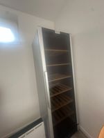 Weinkühlschrank Edelstahl-Look 6 Einlegeböden gut erhalten
