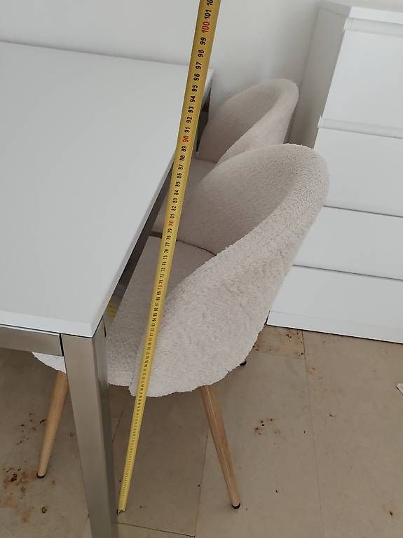 Tables: Esstisch/ Schreibtisch Hochglanz  – D'occasion à Sursee par Cynthia7889 3
