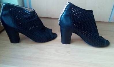Scarpe da donna: Bottines en cuir gr 38 – Usato da Icogne venduto da cen_h97r 1