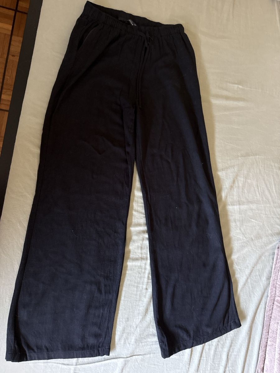 Hosen: Pantalon noir  – Gebraucht aus Cartigny von Kelly.11