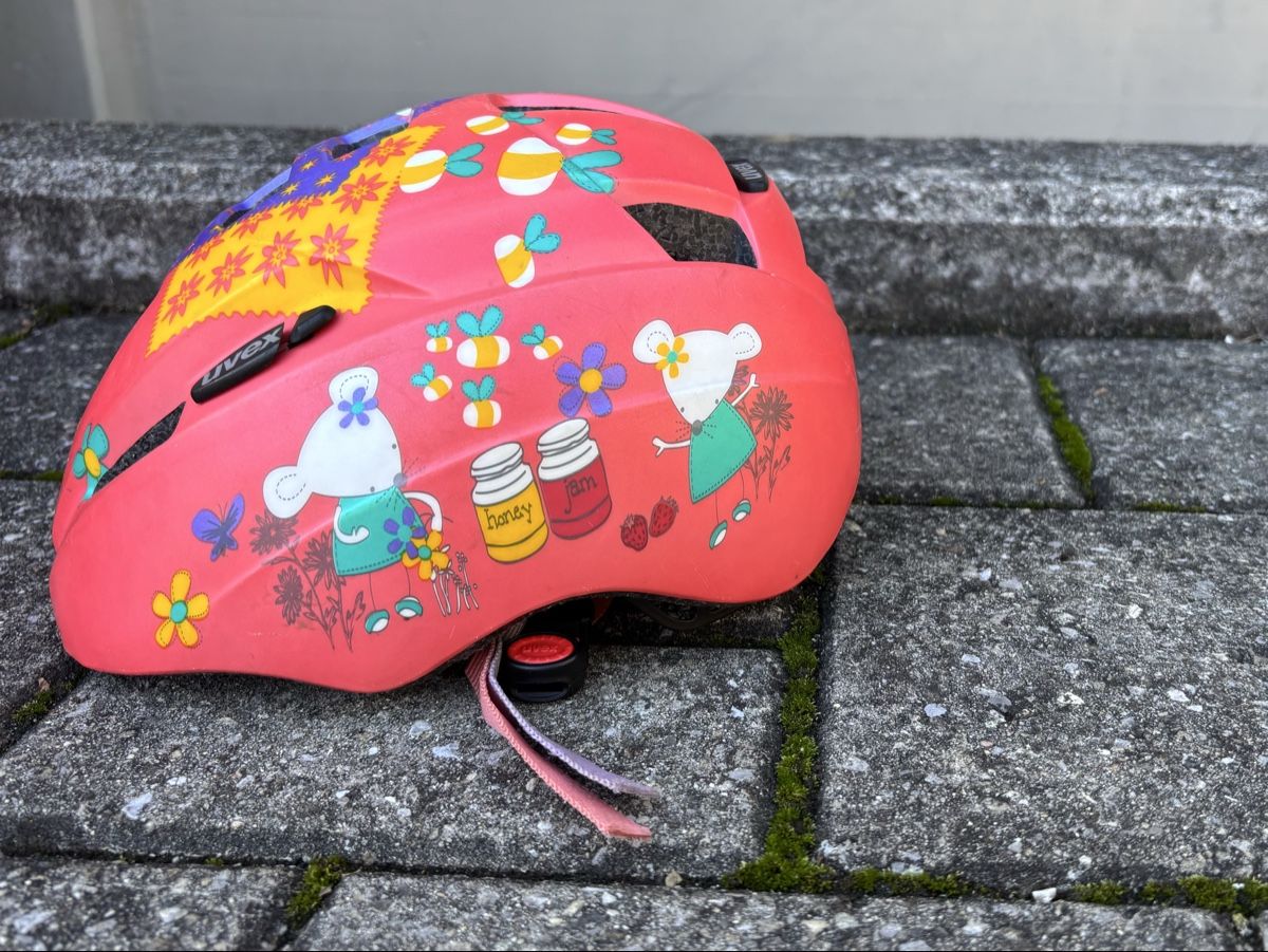Uvex Caschi: Kindervelohelm – Usato da Thun venduto da vamebi