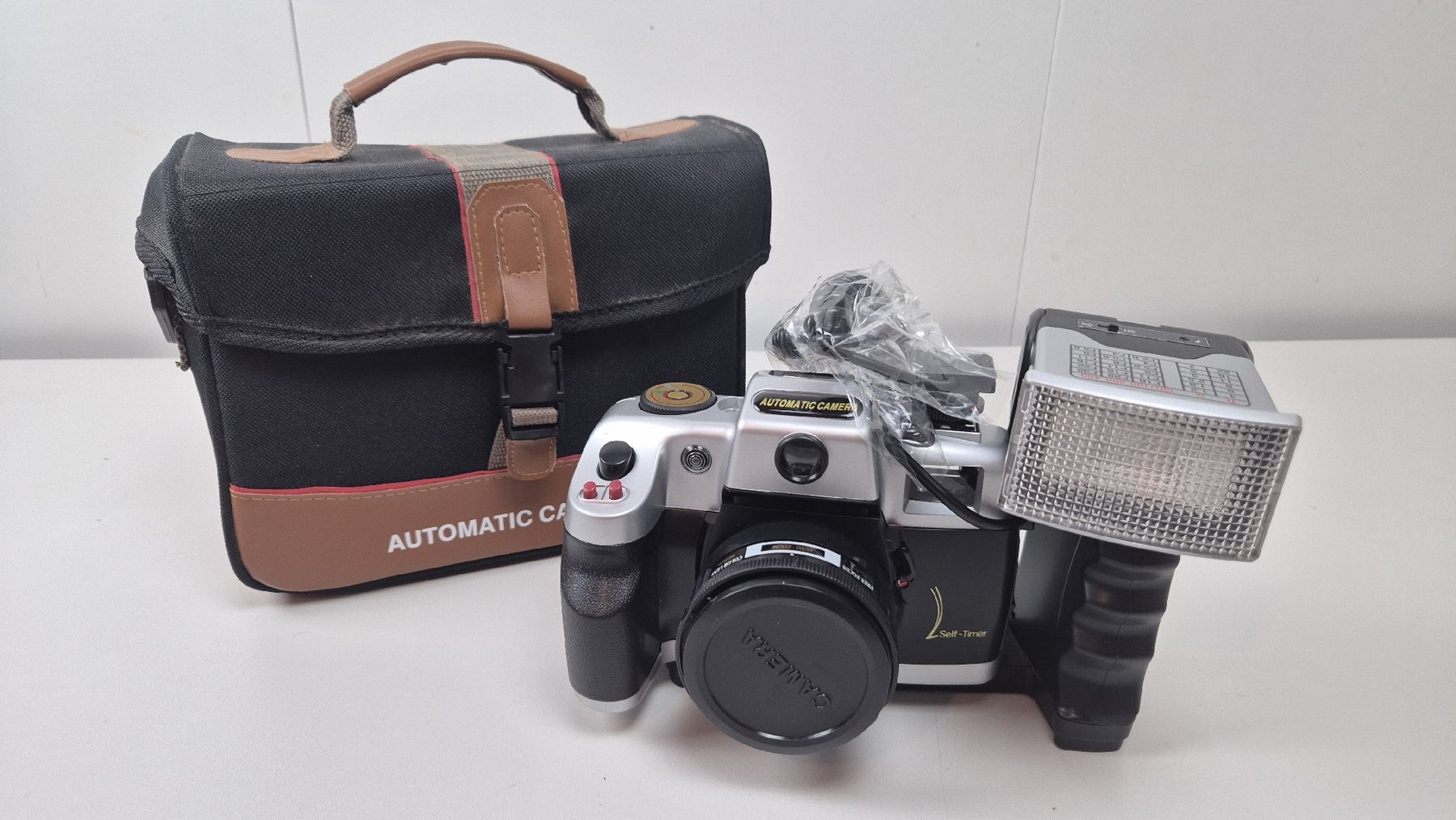 Fotocamera: Kamera: Automatic Camera mit Tasche, neu, Originalverpackt – Nuovo e nell'imballaggio originale da Rickenbach b. Wil venduto da Superuelie