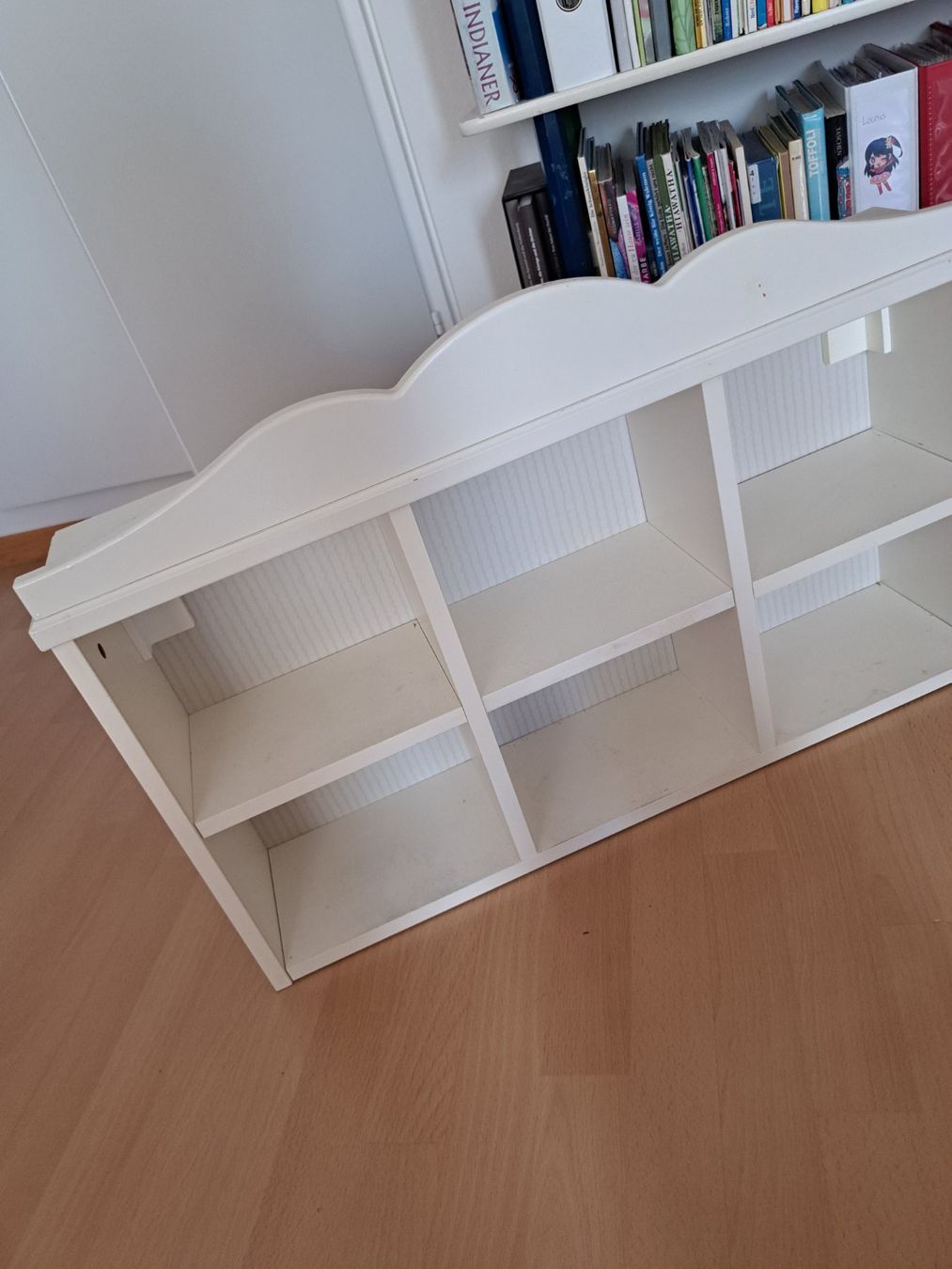 Ikea Étagères: Ikea Hensvik Aufsatz oder Wandregal – D'occasion à Schliern b. Köniz par Suena1