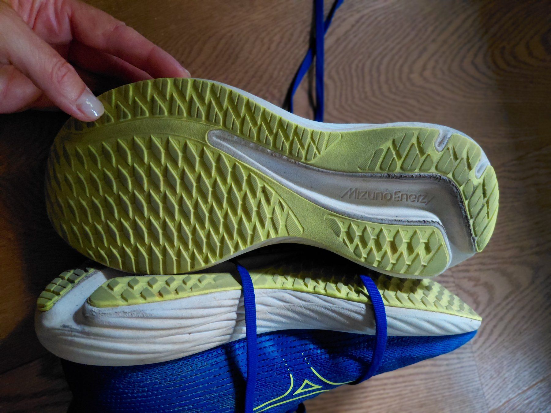 Mizuno Scarpe da uomo: Laufschuhe Gr. 39 Mizuno junior – Usato da Turgi venduto da aprilhexxe 3