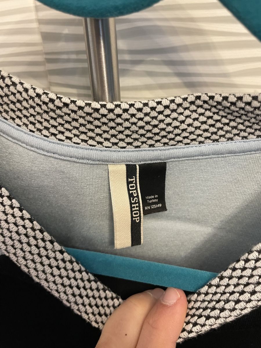 Topshop Top: Topshop Pull manches longues bicolore – Usato da Cressier NE venduto da leiestla 4