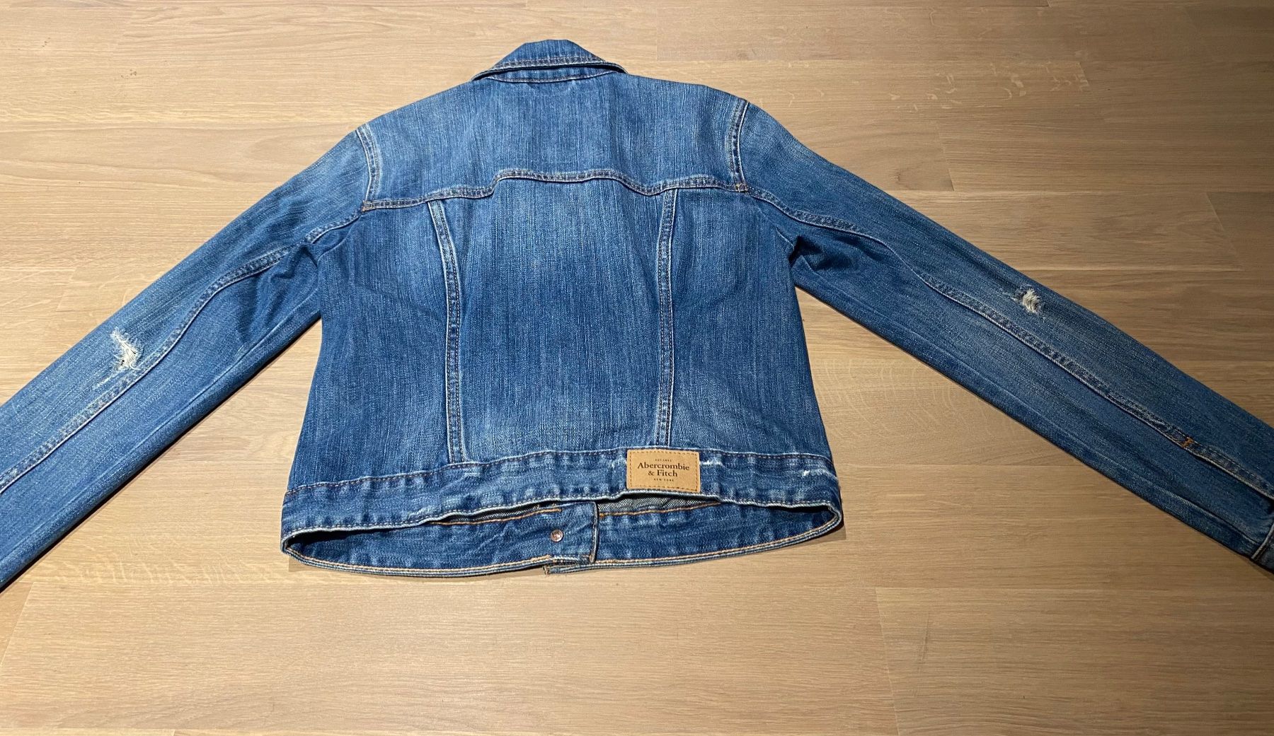 Abercrombie Giacche: Jeansjacke Abercrombie – Nuovo (secondo la descrizione) da Erlenbach ZH venduto da OD15 1