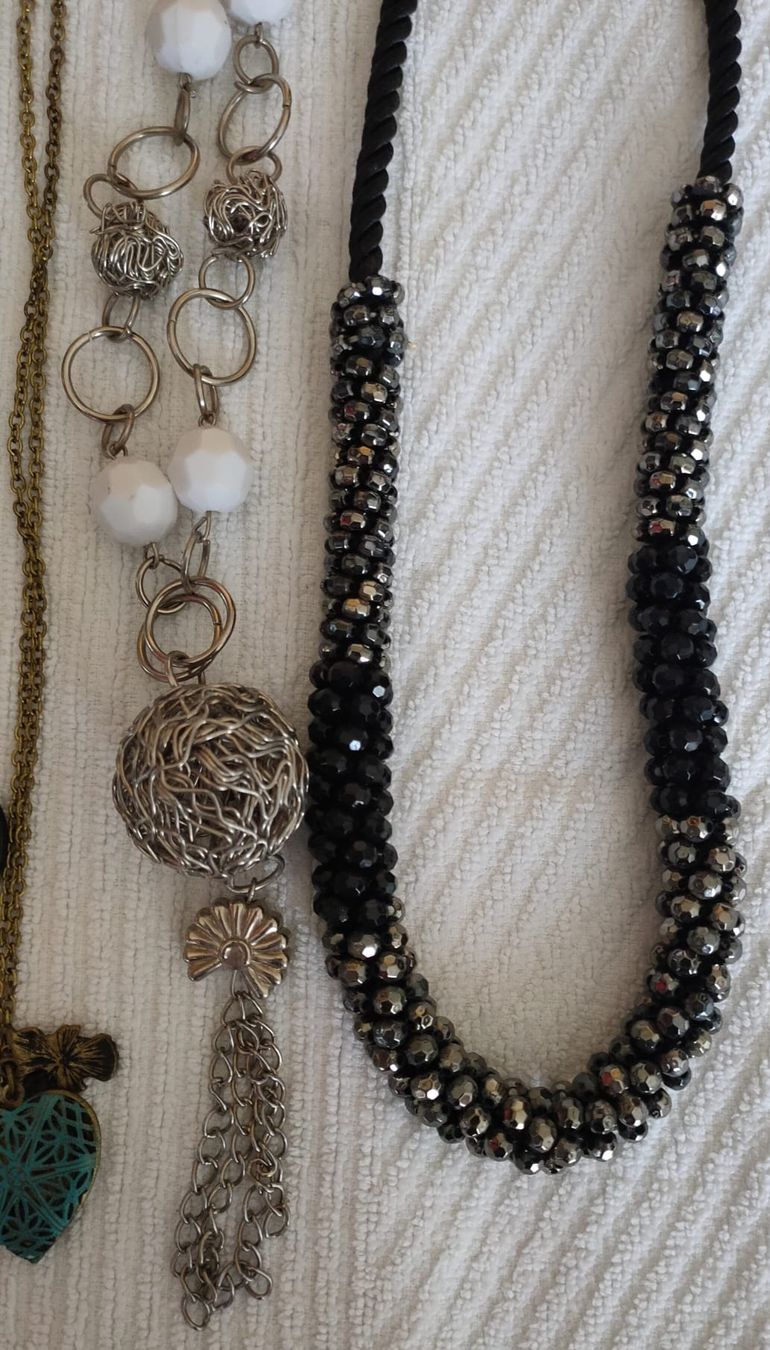 Autres bijoux: Modeschmuck (B) – D'occasion à Luzern par Luzern_Energy 4