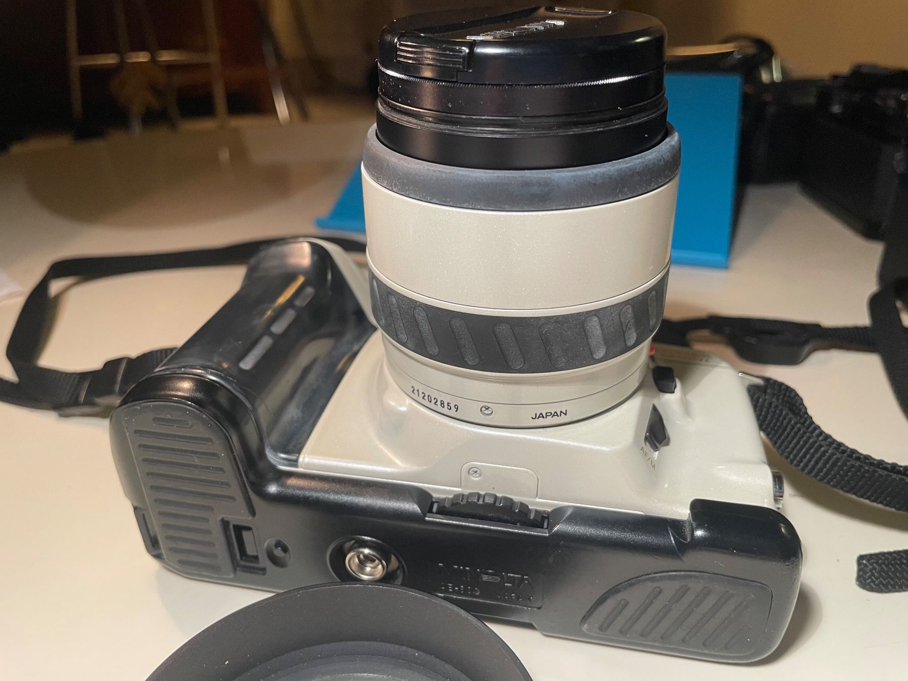 Minolta Kamera: Minolta Dynax 8000i white Kamera mit Objektiv – Gebraucht aus Embrach von xenovolcano 8