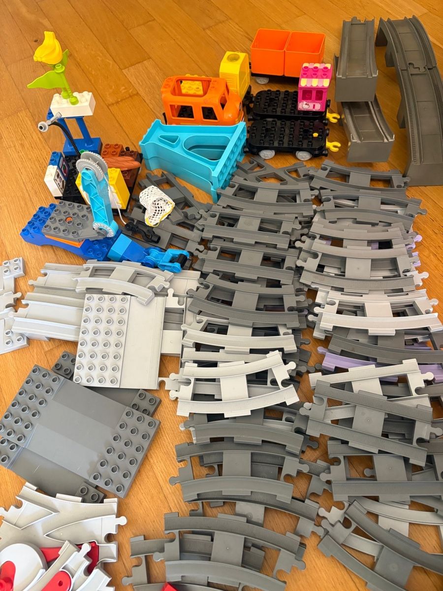 Lego Giocattoli: Lego Duplo riesen Eisenbahn Set - – Usato da Münchenstein venduto da sommerverkauf12
