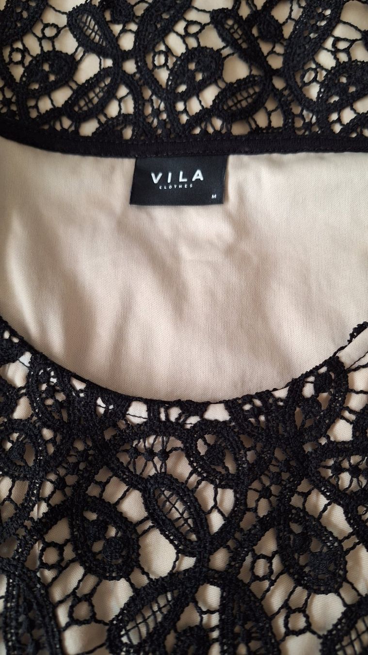 Vestiti: Robe dentelle noire Taille M – Usato da St-Triphon venduto da Jldr0 4
