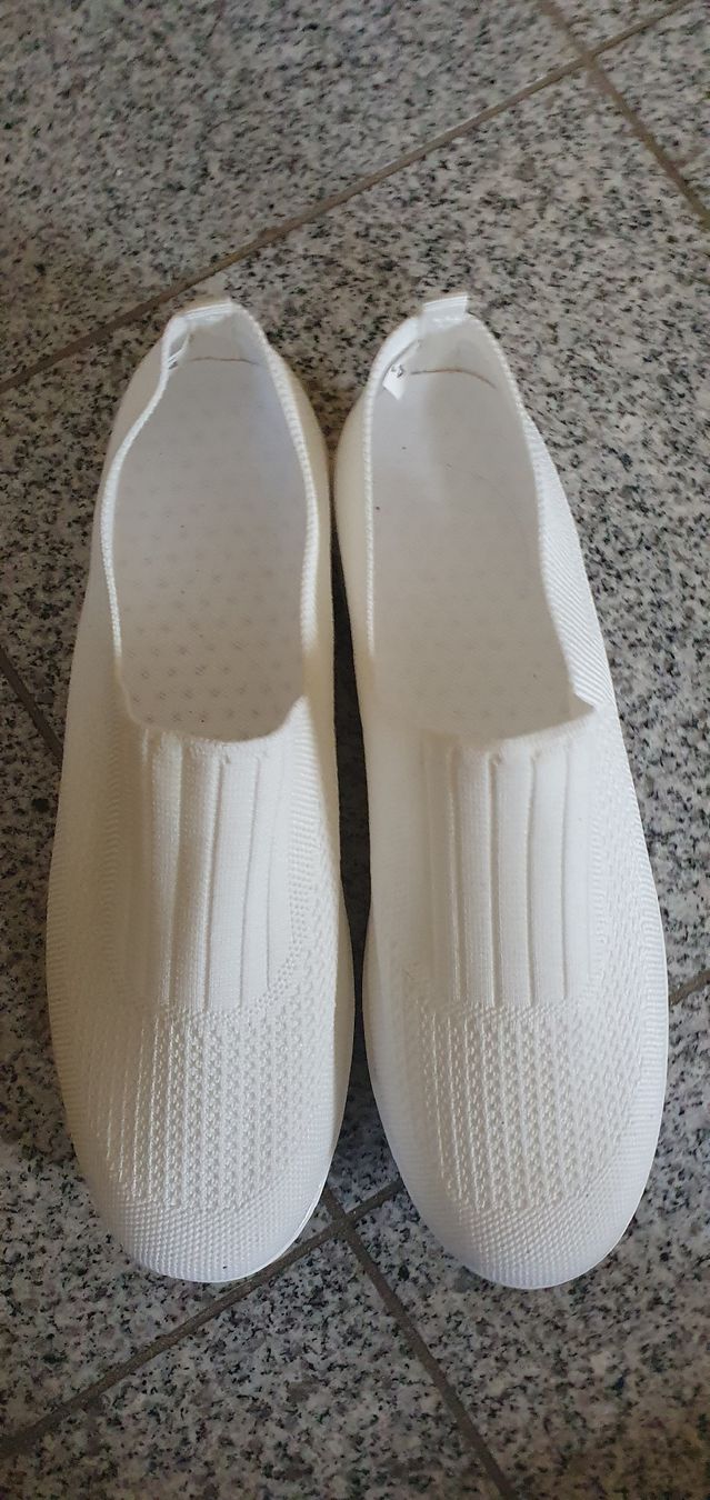 Scarpe da donna: Sommer Sneaker Weiss, Grösse 40, neu – Nuovo (secondo la descrizione) da Liestal venduto da swary007 1
