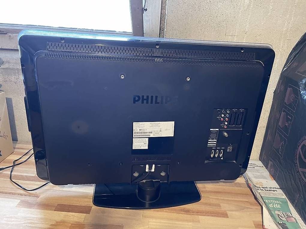 Appareils TV: Télévision – D'occasion à Penthalaz par nat_6f5t 2