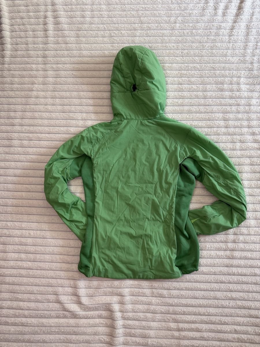 Arcteryx Vestes: Original Arc’teryx Atom Hoodie – D'occasion à Vionnaz par b_f_d_r_g 1