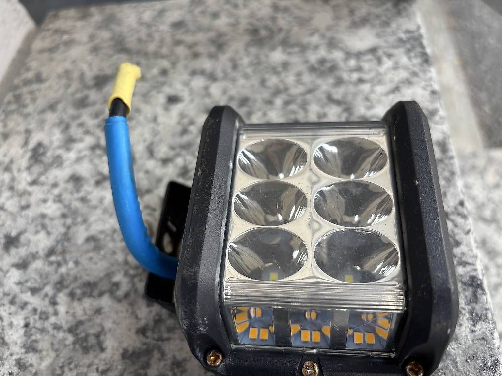 Phares: LED Beleuchtung mit Blinker – D'occasion à Tamins par Sjoerimann 1