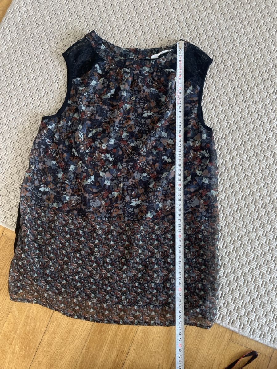 Nafnaf Camicette: Bluse mit Spitze, NAF NAF XS – Usato da Solothurn venduto da Bobesch08 5