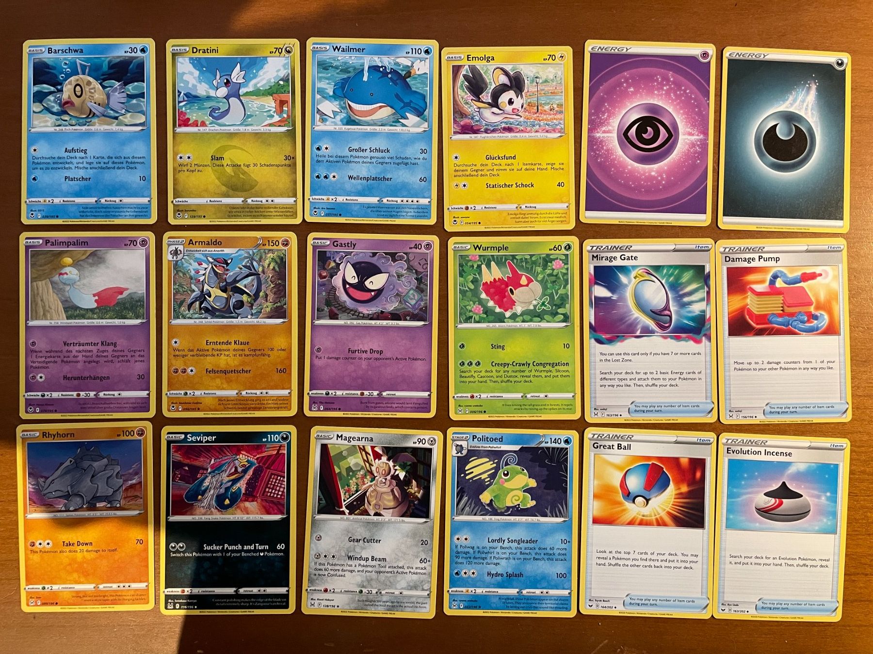 Pokémon Carte collezionabili: Pokemon Karten Set (Versand gratis) – Nuovo (secondo la descrizione) da Chur venduto da Angerson