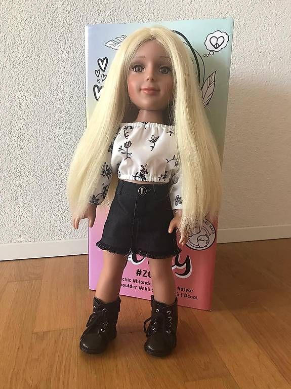 Poupées: I am A Girly Puppe – D'occasion à Rubigen par Jan_Bern