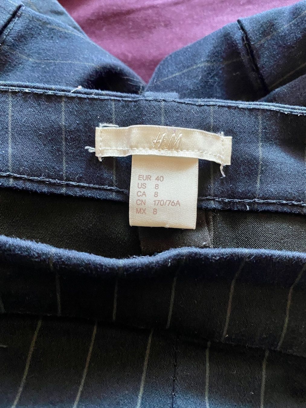 H&M Hosen: Pantalon cigarette rayé bleu/blanc H&M taille 40 – Neu (gemäss Beschreibung) aus Genève von swissjojo 4