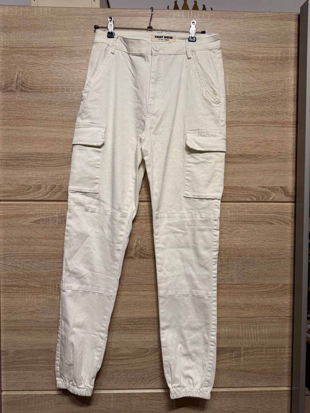 Tally Weijl Jeans: Jeans blanc – Neu (gemäss Beschreibung) aus Montreux von Izapechee