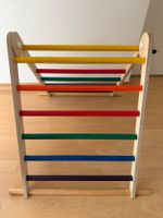 Triclimb - Holz-Pikler-Dreieck Klettergerüst Regenbogen