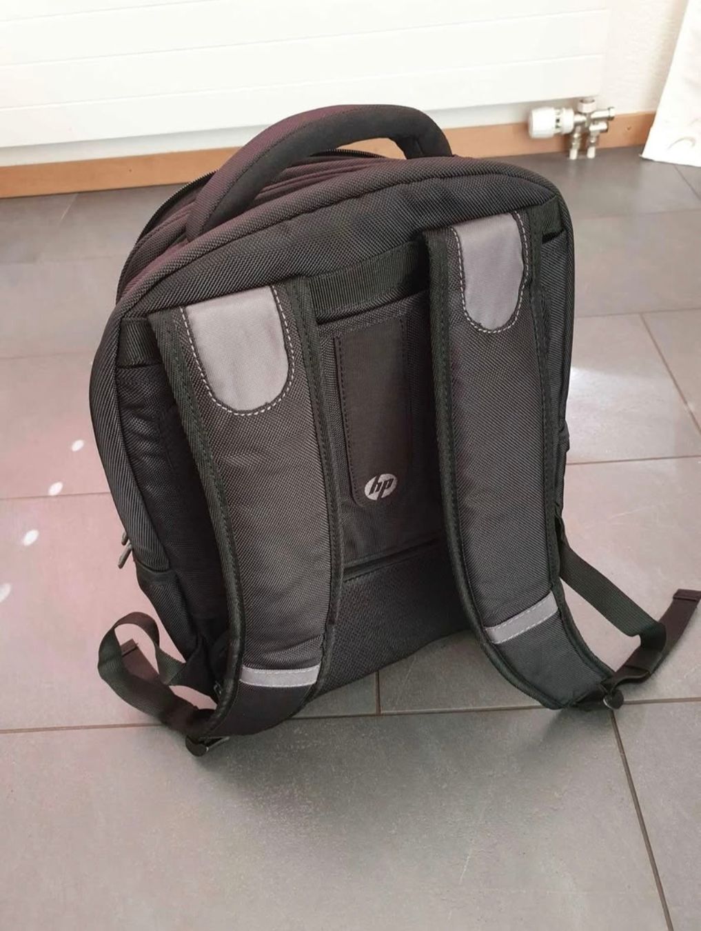 Zaini: Sac à dos PC portable HP 15,6" – Nuovo (secondo la descrizione) da Le Noirmont venduto da die_56yf 1