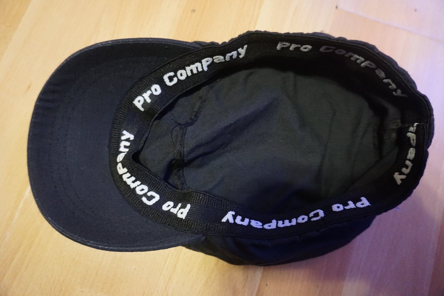 Copricapi, berretti & cappellini: Schwarze Pro Company Cap, neuwertig – Usato da Zürich venduto da einalemjena 2
