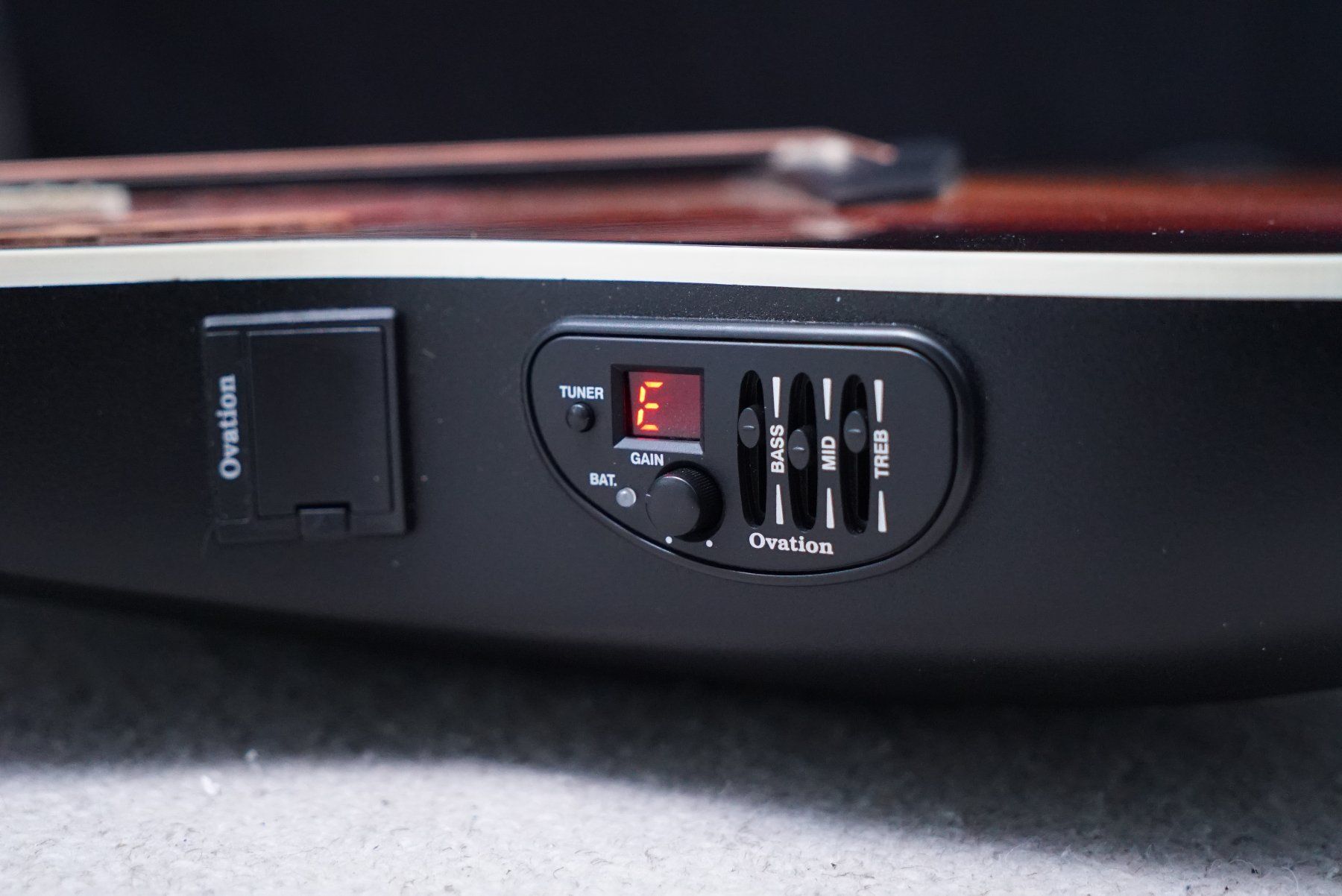 Ovation Musikinstrumente: Ovation Celebrity Elite Plus CE48P Super Shallow – Gebraucht aus Ortschwaben von  4
