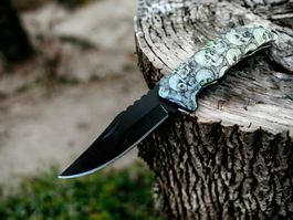 SKULL Katakomben Klappmesser Messer 15cm NEU