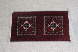 schöner Orientteppich in gutem Zustand, 40 x 70 cm