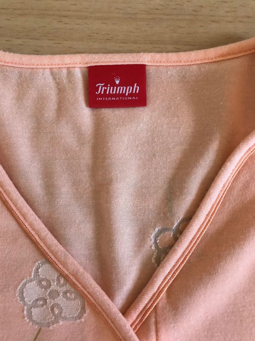 Triumph Negligees & Pyjamas: Pyjama / Chemise de nuit Triumph - Taille 46 – Gebraucht aus Biel/Bienne von granitod 1