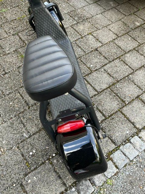 Veicoli elettrici: Elektro Scooter 20 KM,- E-Roller-- Top Zustand,--- – Usato da Kreuzlingen venduto da Mio16 5