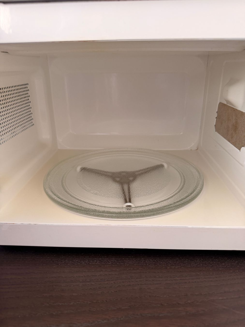 Durabase Appareils de cuisine: Durabase Mikrowelle 1200w – D'occasion à Zürich par bias__b 2