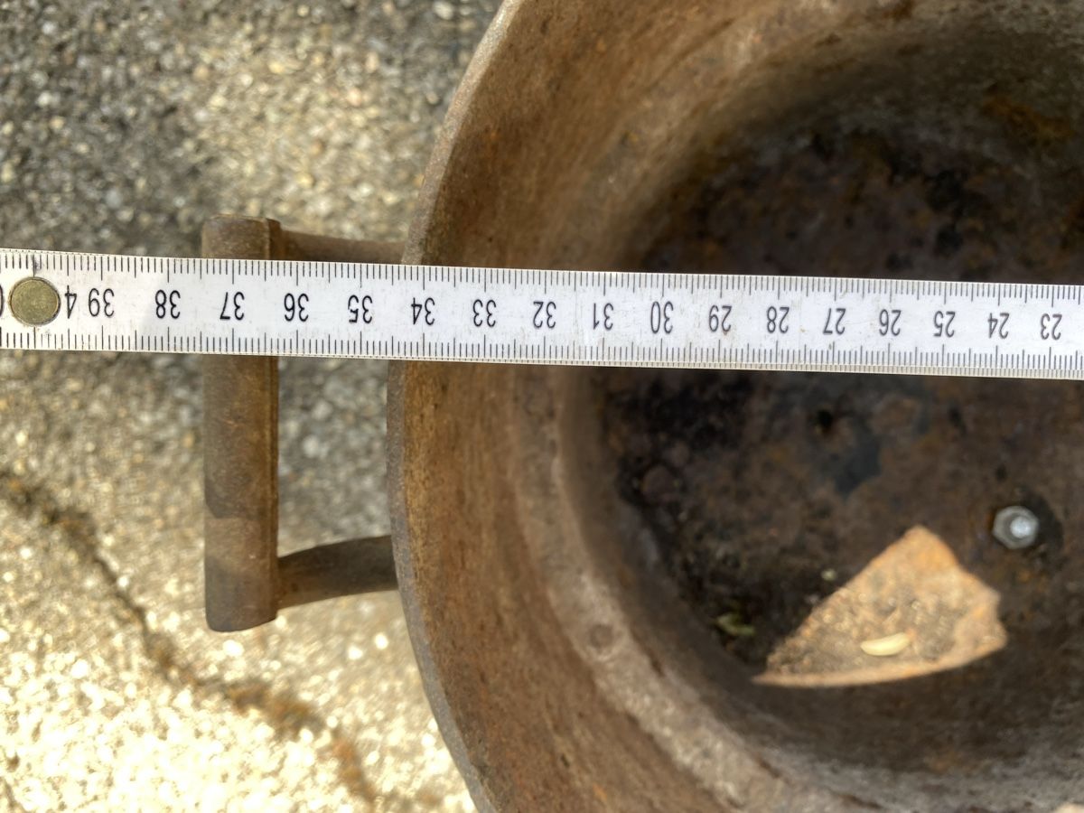 Pots de fleurs: 3 grosse Töpfe/Eisen/Kupfer/Bronze – D'occasion à Zimmerwald par Holzdata1 7