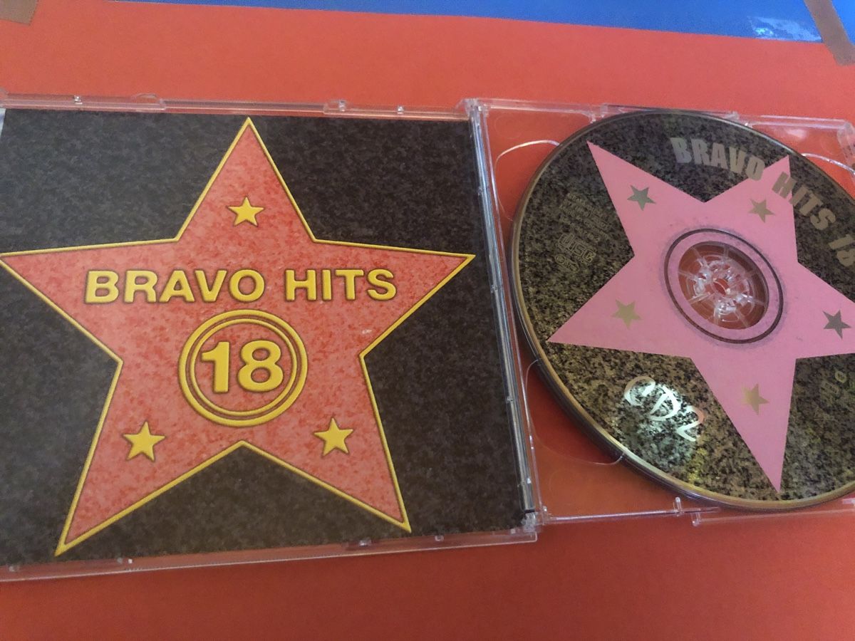 CDs: Bravo Hits 18 - 2CD Diverse Interpreten – D'occasion à Flaach par rubo7 2