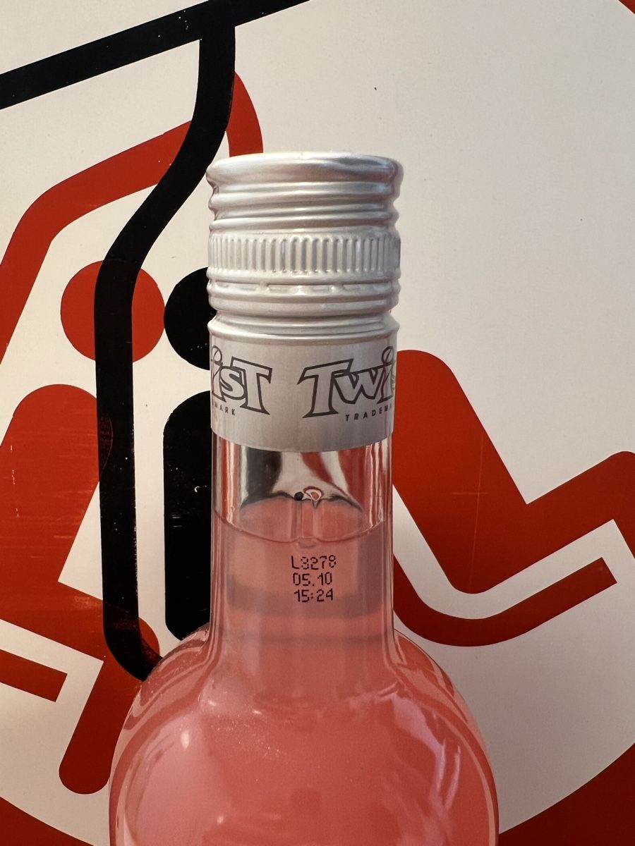 Spiritueux: Twist Pink Grapefruit Vodka Liqueur – Neuf (Voir description) à Sevelen par Ritiplampi 4
