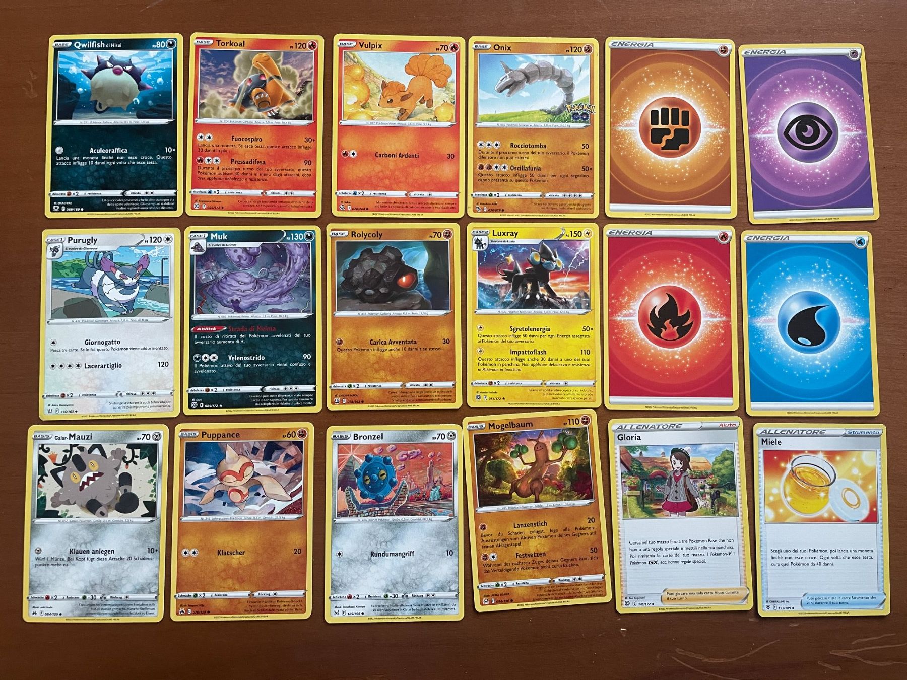 Pokémon Carte collezionabili: Pokemon Karten Set (Versand gratis) – Nuovo (secondo la descrizione) da Chur venduto da Angerson