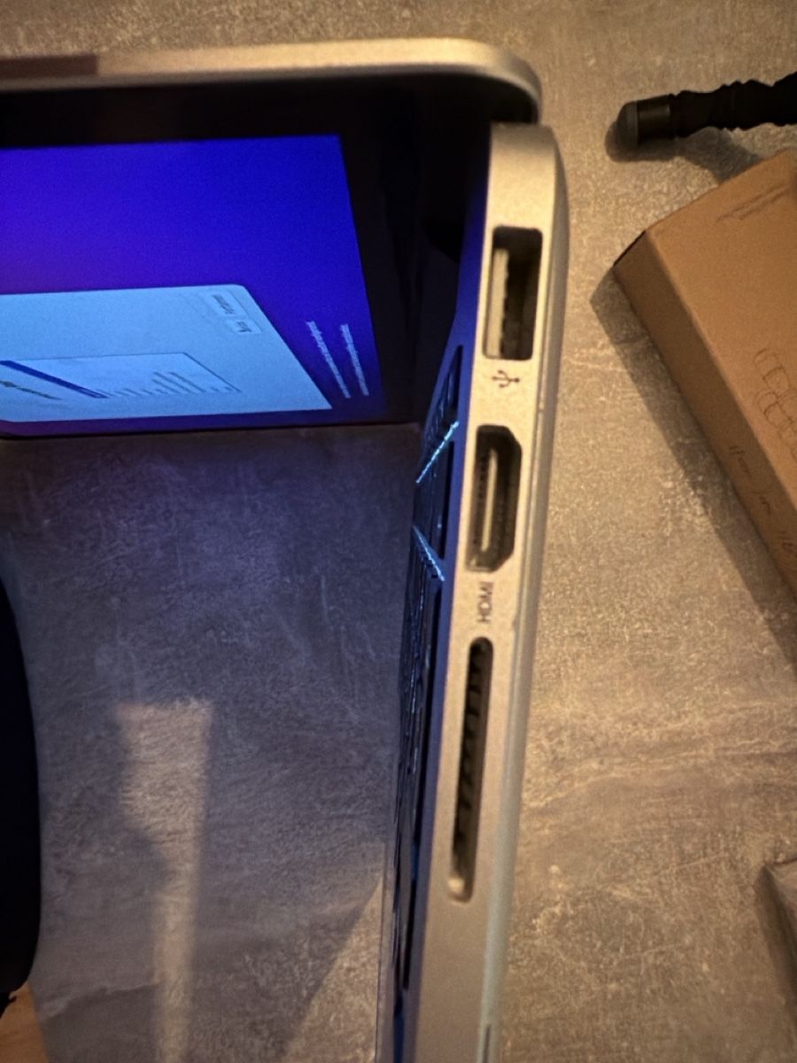 Apple Notebook: Mac Book Pro 2015 – Usato da Jona venduto da rem_kf95 3