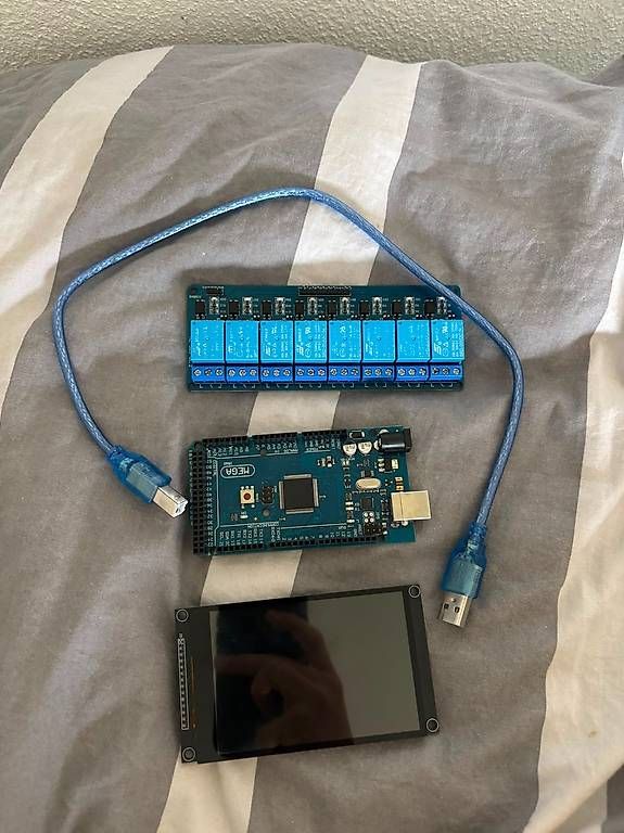 Arduino Elektronikbauteile: Arduino Mega Set mit 4" Touchscreen und 8-Kanal-Relaismodul – Neu (gemäss Beschreibung) aus Schötz von lar_jkk7