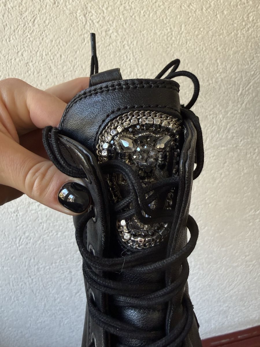 Scarpe da donna: Boots – Usato da Uznach venduto da Linda.balaj 4