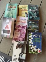 Lot de 9 livres français divers genres bon état