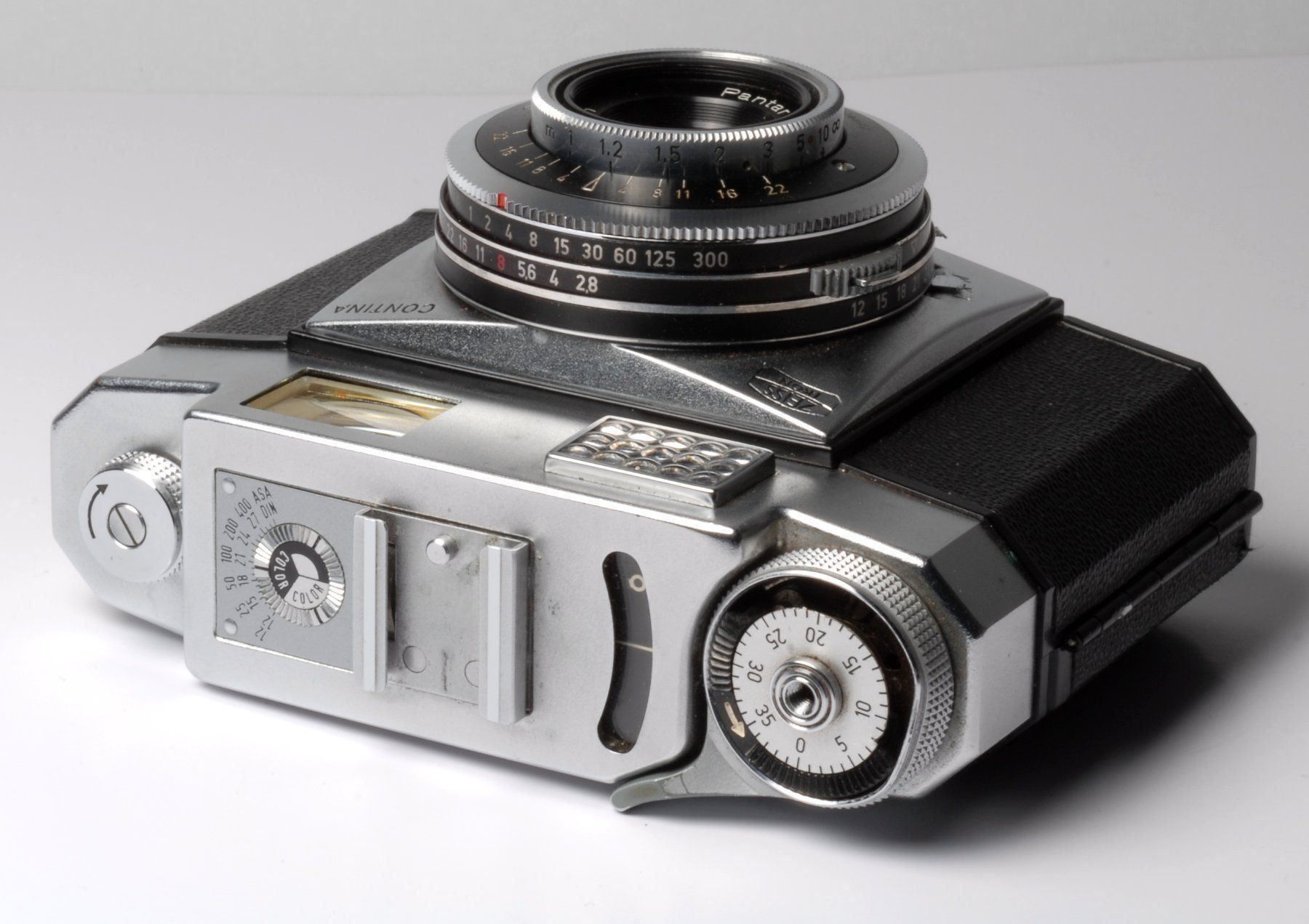 Zeiss Fotocamera: ZEISSIKON CONTINA mit Etui – Difettoso da Lostorf venduto da real-value 2